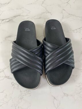 Time and Tru Black Quilted Crossband Slide Sandals